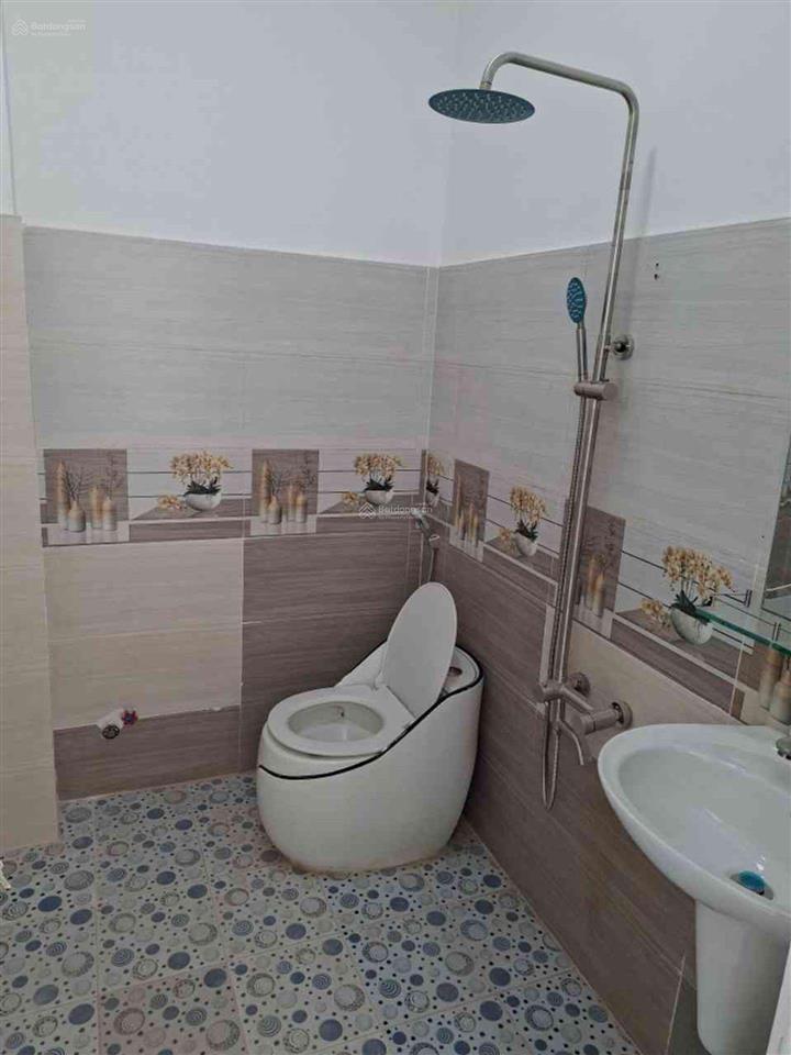Nhà bán hẻm xe hơi  2 tầng btct 4,4m x 17m đường số 10 bình tân