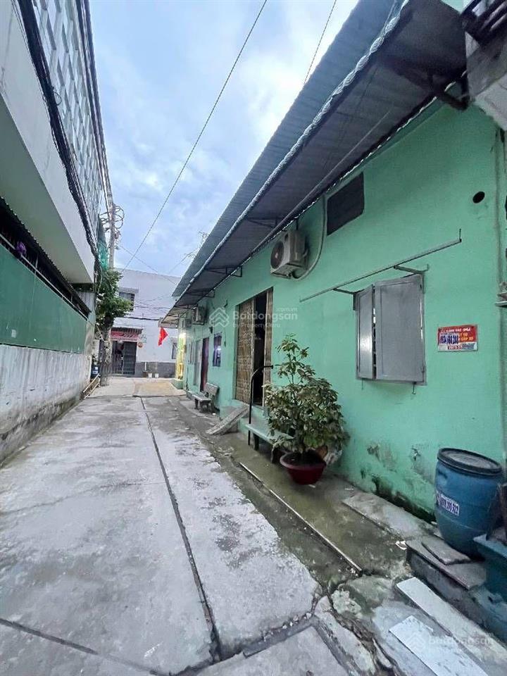 Bán dãy trọ gần cty pouyuen (bon chen) lô góc vị trí kinh doanh  80m