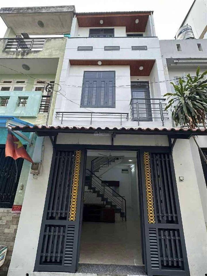 Nhà hẻm thông 5m, 2 phòng ngủ, sổ hồng riêng, giá chỉ nhỉnh 4 tỷ