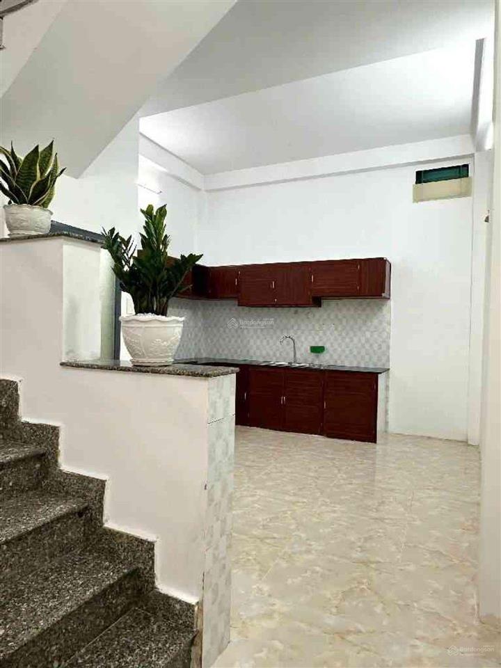 Nhà hẻm thông 5m, 2 phòng ngủ, sổ hồng riêng, giá chỉ nhỉnh 4 tỷ