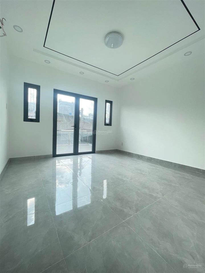 Bán nhà 2 tầng 71m2, ngay ngã tư gò mây bình tân