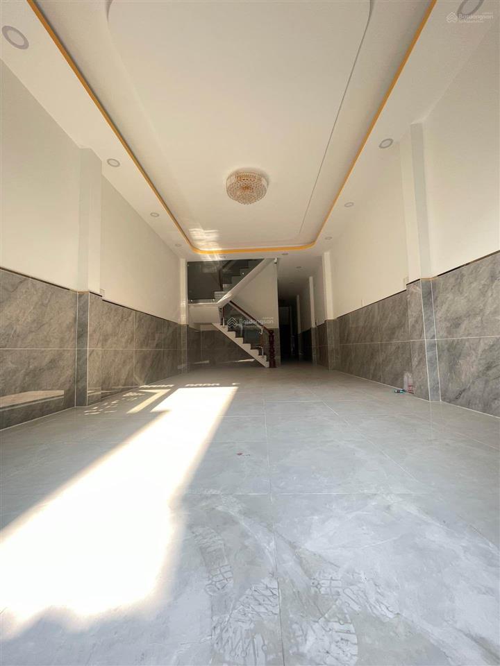 Bán nhà 2 tầng 71m2, ngay ngã tư gò mây bình tân