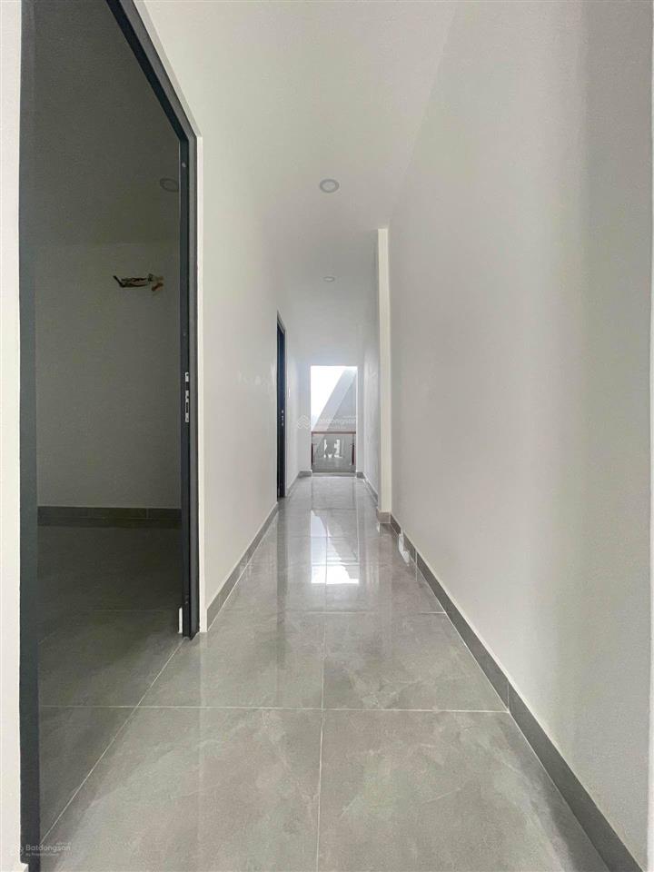 Bán nhà 2 tầng 71m2, ngay ngã tư gò mây bình tân