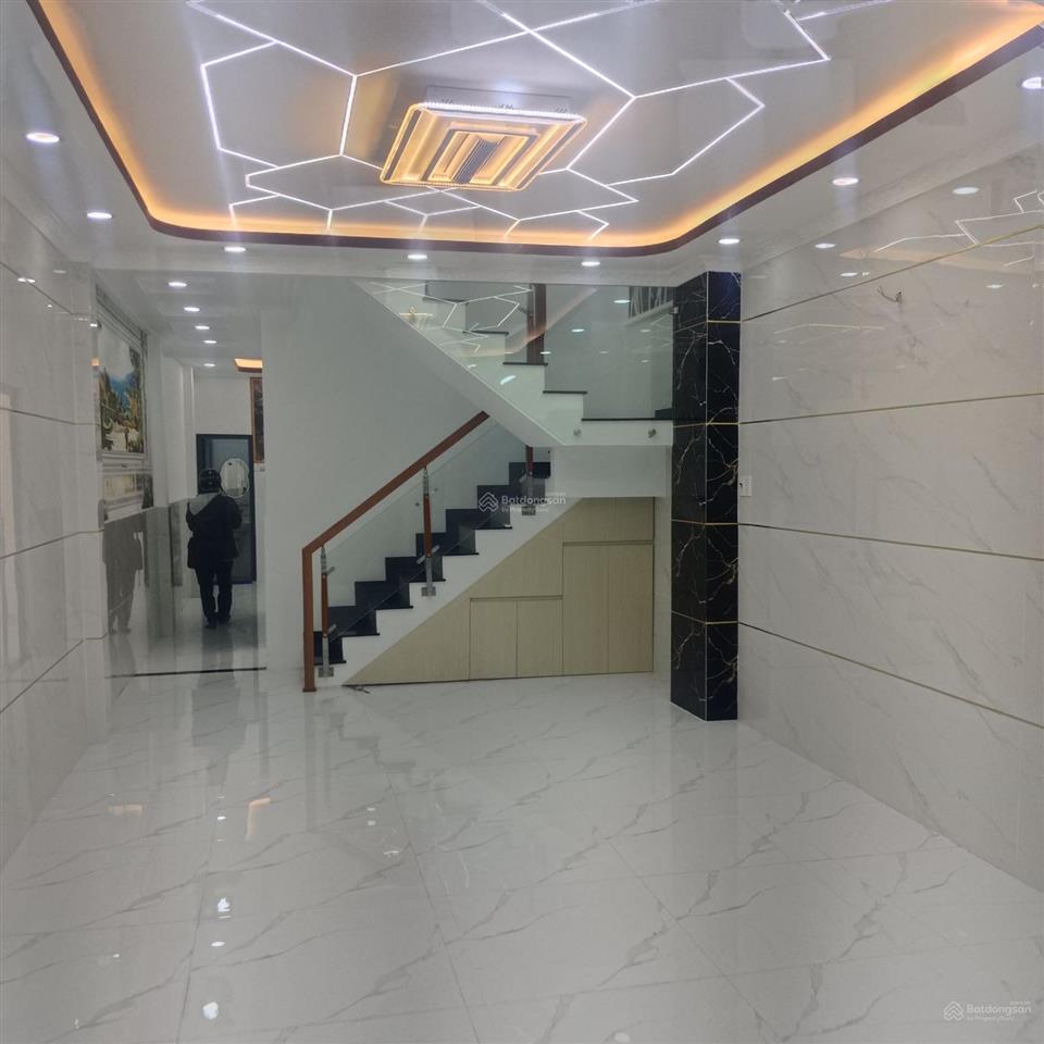 Nhà 2 tầng 76m2 bình tân ngang 4m  4pn, 2wc  giáp tân phú nhỉnh 5tỷ
