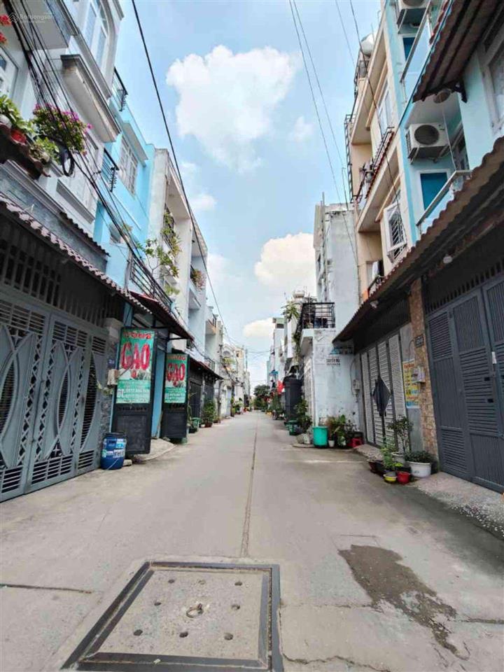 Nhà bán gấp nhà 5 tầng ngay chợ bình thành, vị trí kinh doanh vừa ở vừa làm văn phòng