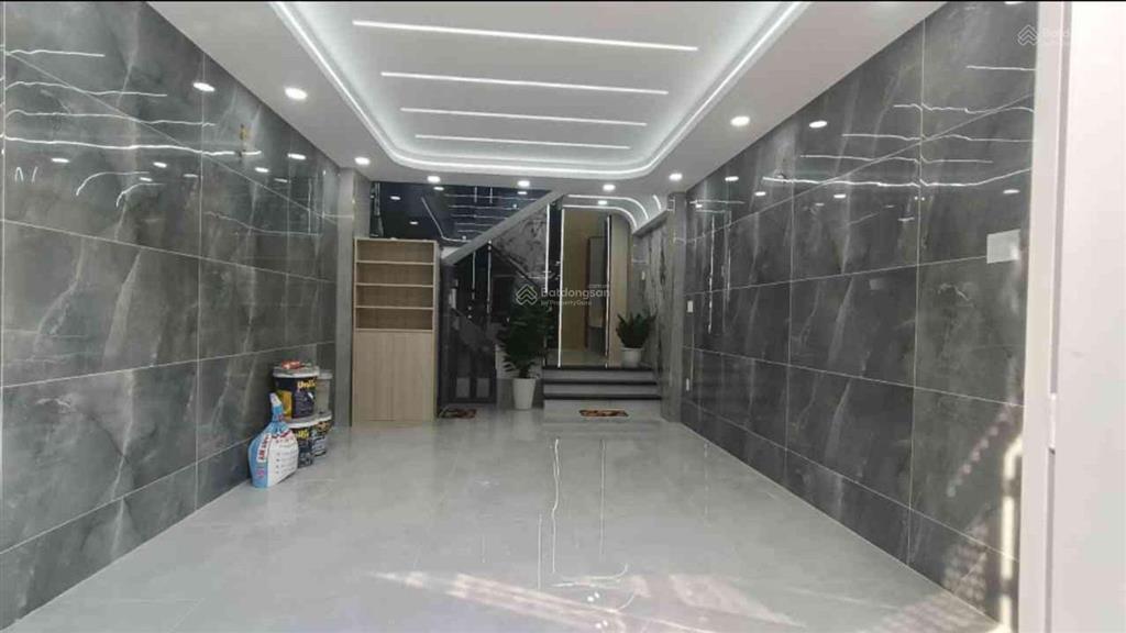 Nhà 5 tầng 60m2 ngay trường th kim đồng, liên khu 4  5
