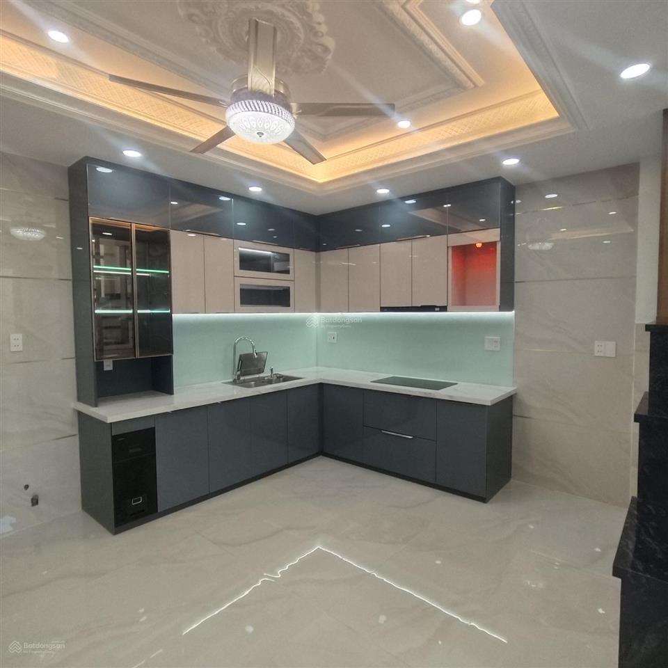 Bán nhà 4 tầng 100m2 sát tân kỳ tân quý tặng full nội thất nhỉnh 8 tỷ