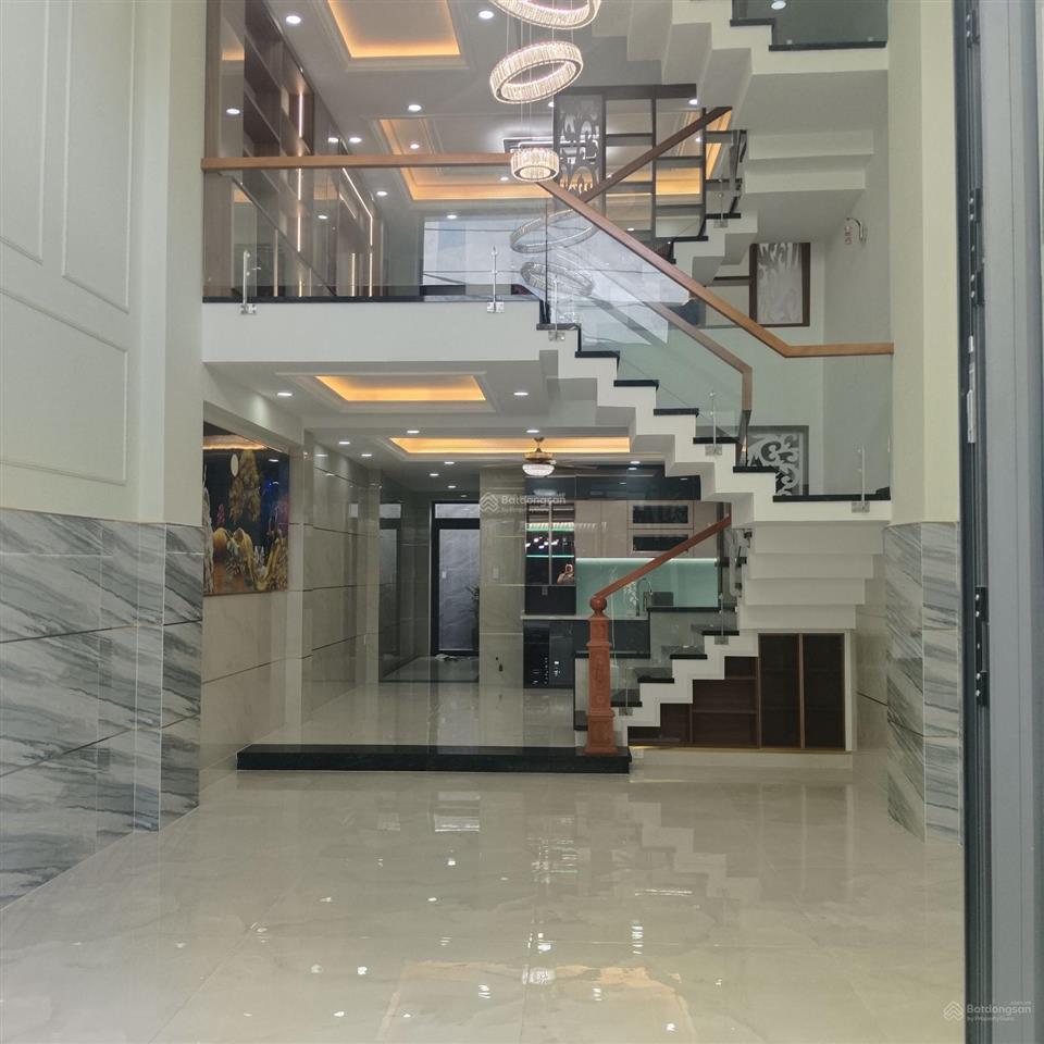 Bán nhà 4 tầng 100m2 sát tân kỳ tân quý tặng full nội thất nhỉnh 8 tỷ