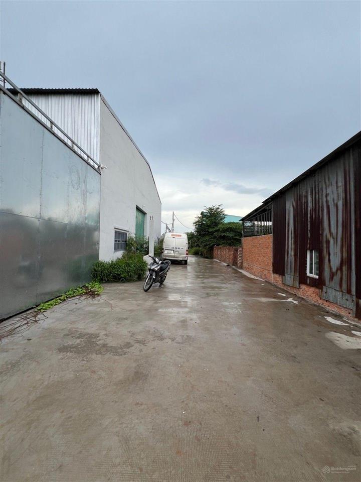 Bán đất bình chánh 1.435m2  thổ cư 1.248m2  có sẵn nhà xưởng 500m2 gần các trục đường chính.