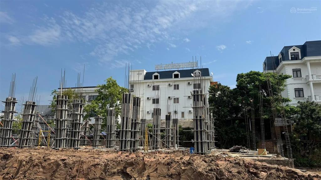Sở hữu nhà liền kề vị trí trung tâm vĩnh yên,  0988 990 ***