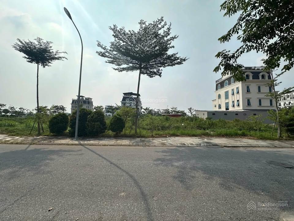 Biệt thự bắc đầm vạc giá siêu tốt.  0988 990 ***