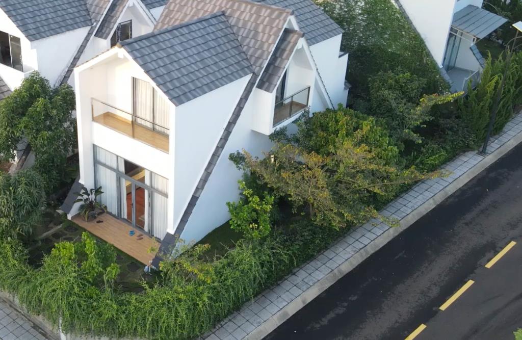  Bán biệt thự nghỉ dưỡng 3,71 tỷ full nội thất, nhà mới 100%, ở ngay hoặc khai thác cho thuê, full nội thất. 0358087934