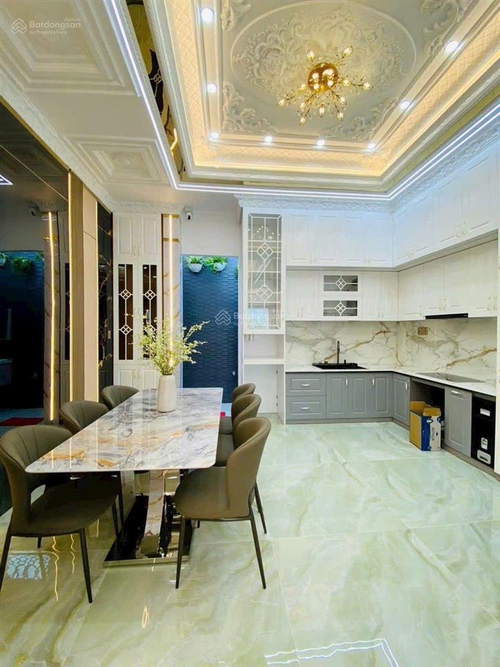 Nhà góc 2 mặt tiền, ngập tràn ánh nắng, 4 tầng lung linh, đào tông nguyên, chỉ 9,8 tỷ