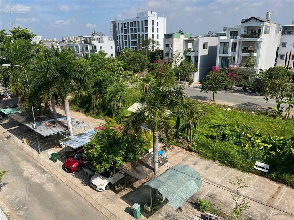 Nhà đối diện công viên, liền kề phú mỹ hưng, 6x14m, 9,29 tỷ