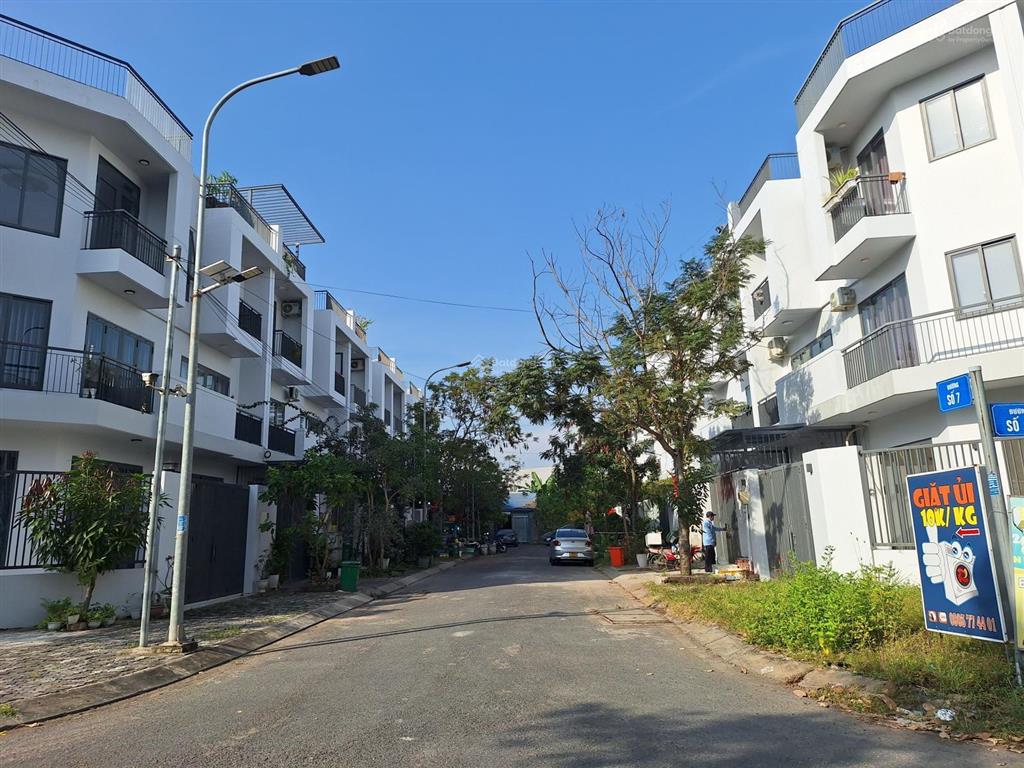 Chuyên mua bán đất sổ đỏ kdc tái định cư lập phúc, 62 triệu/m², xây dựng ngay