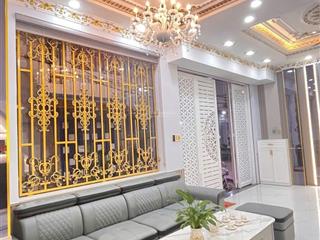 Nhà ngang 10m, có thang máy, hẻm 8m, cạnh phú mỹ hưng, hơn 8 tỷ tí
