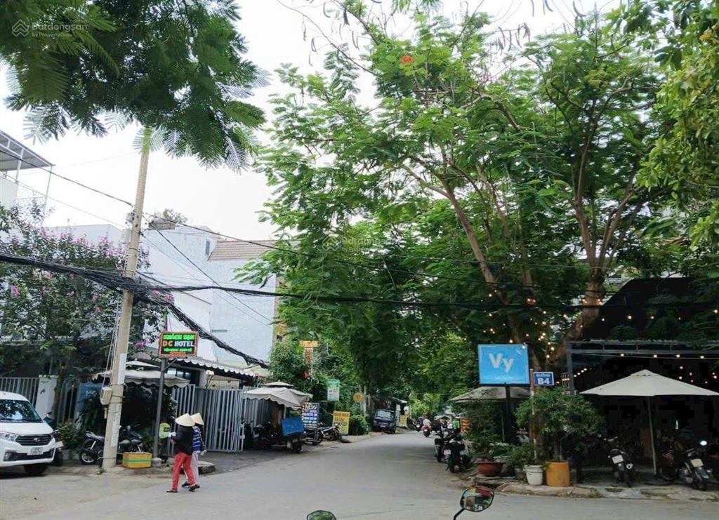 Mặt tiền trần thị liền, nhà góc 2 mặt tiền, 200m2, ngay khu làng đại học, 29 triệu/m