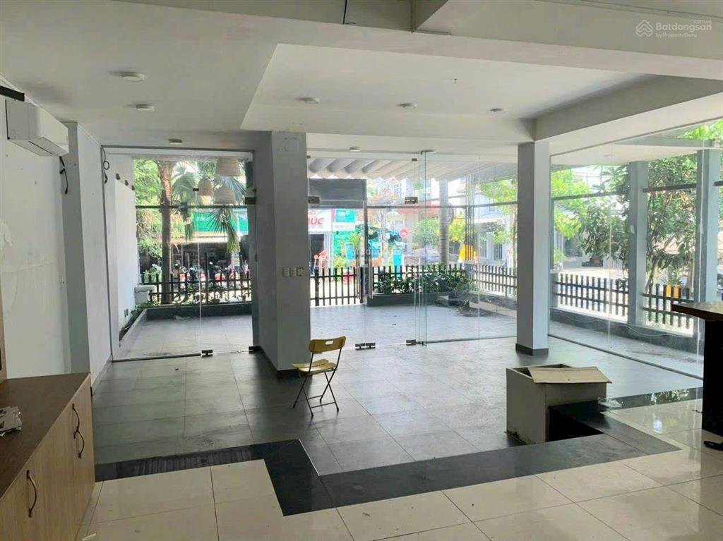 Mặt tiền trần thị liền, nhà góc 2 mặt tiền, 200m2, ngay khu làng đại học, 29 triệu/m
