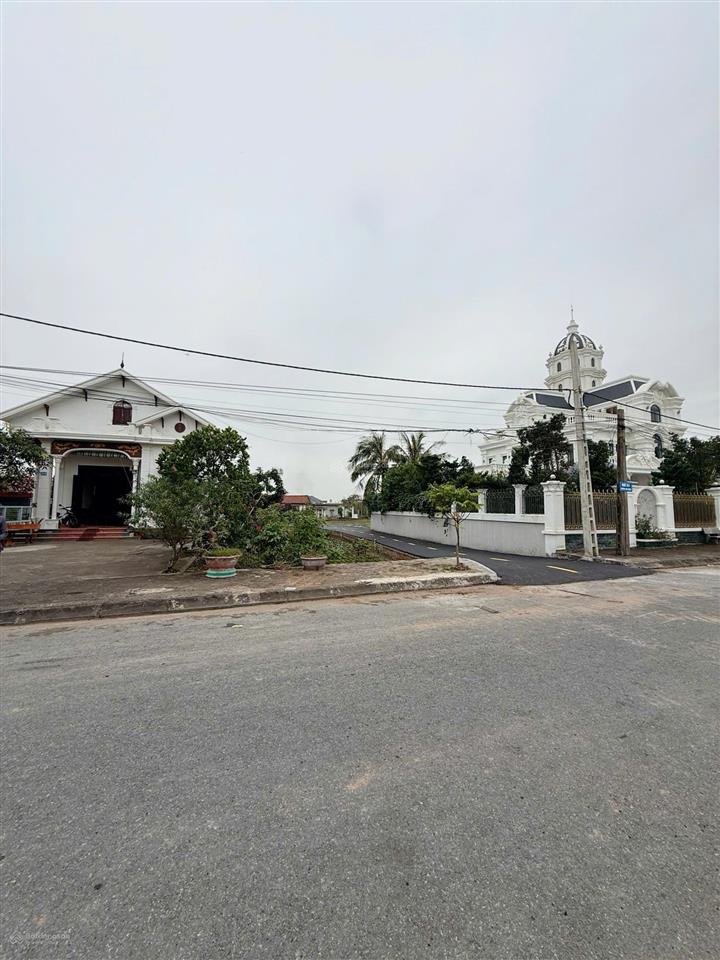 Chỉ hơn 1 tỷ có ngay lô đất đẹp trung tâm quất lâm