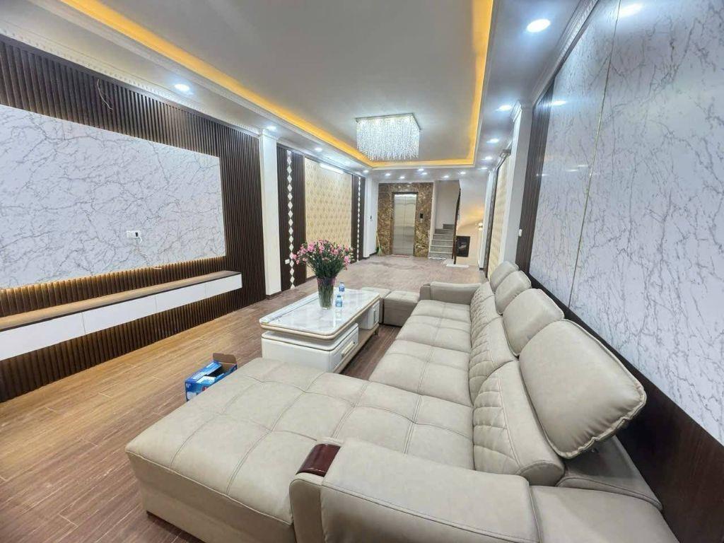Bán 52m - 8 Tầng. ( Đường Bưởi ) Ba Đình. Ô Tô Kinh Doanh 