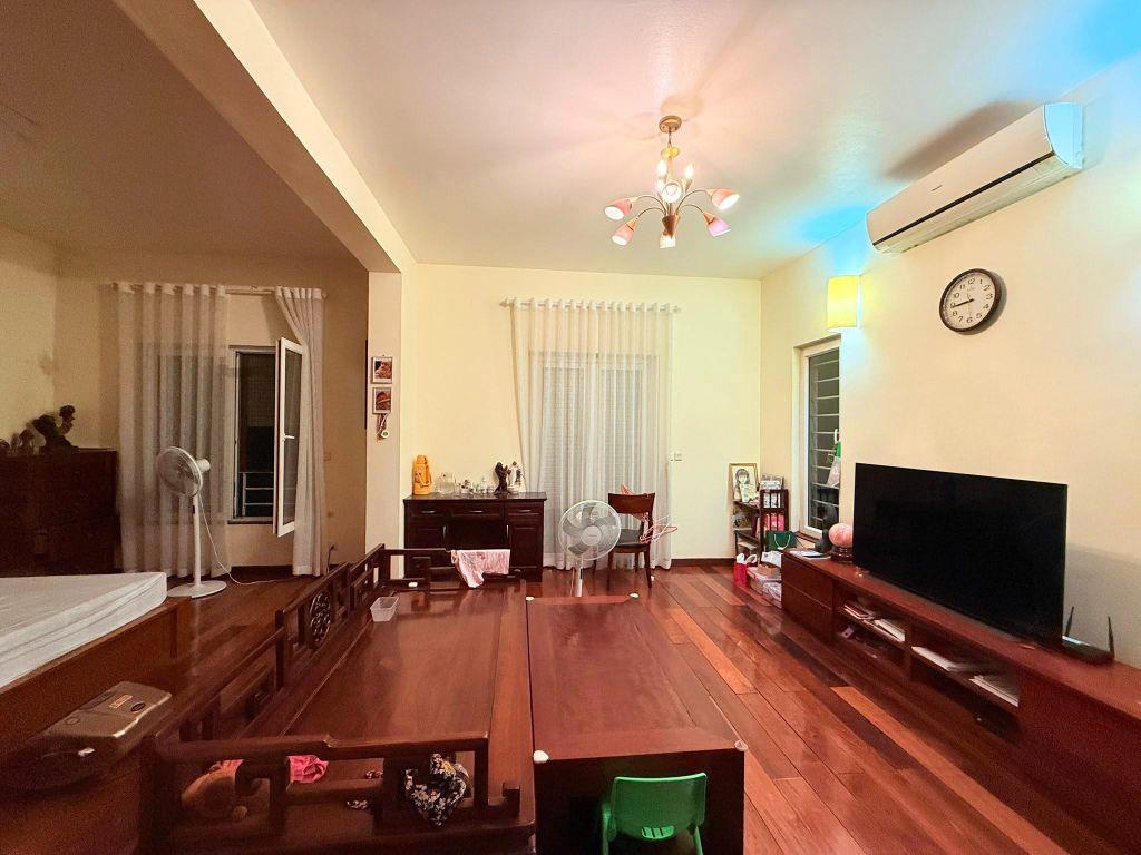 Bán 200m - 4 Tầng - 10m.Mặt Tiền.( Khu đô thị Mỹ Đình 2 ) Nam Từ Liêm 