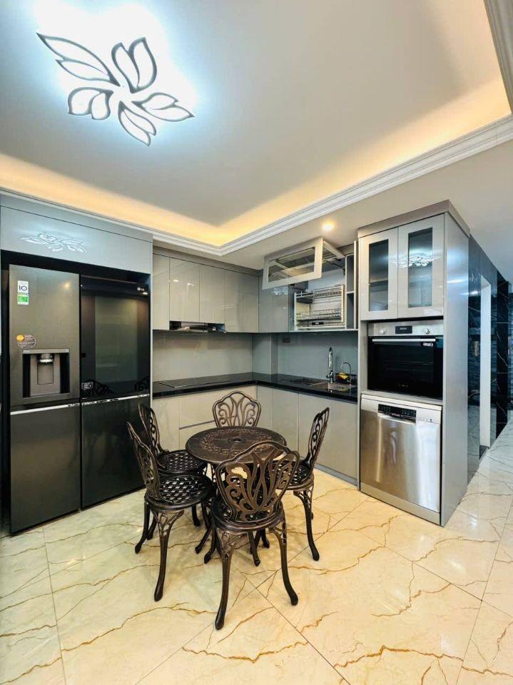 Bán 70m - 8 Tâng - 5m.Mặt Tiền. ( Láng Hạ ) Đống Đa. Phân Lô Ô Tô 