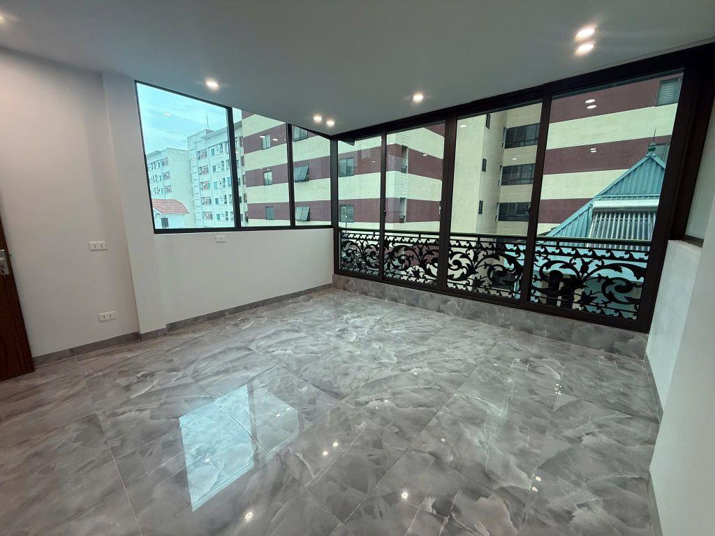 Bán 55m - 7 Tầng - 4.5m.Mặt Tiền.( Đường Bưởi ) Ba Đình 