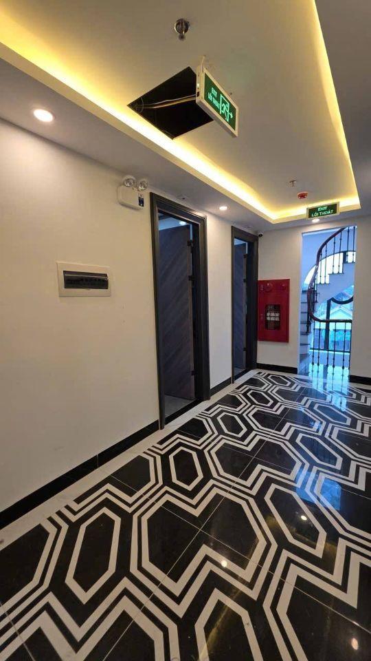 Bán 120m - 7 Tầng - 9.5m.Mặt tiền.(Thụy Phương ) Từ Liêm
