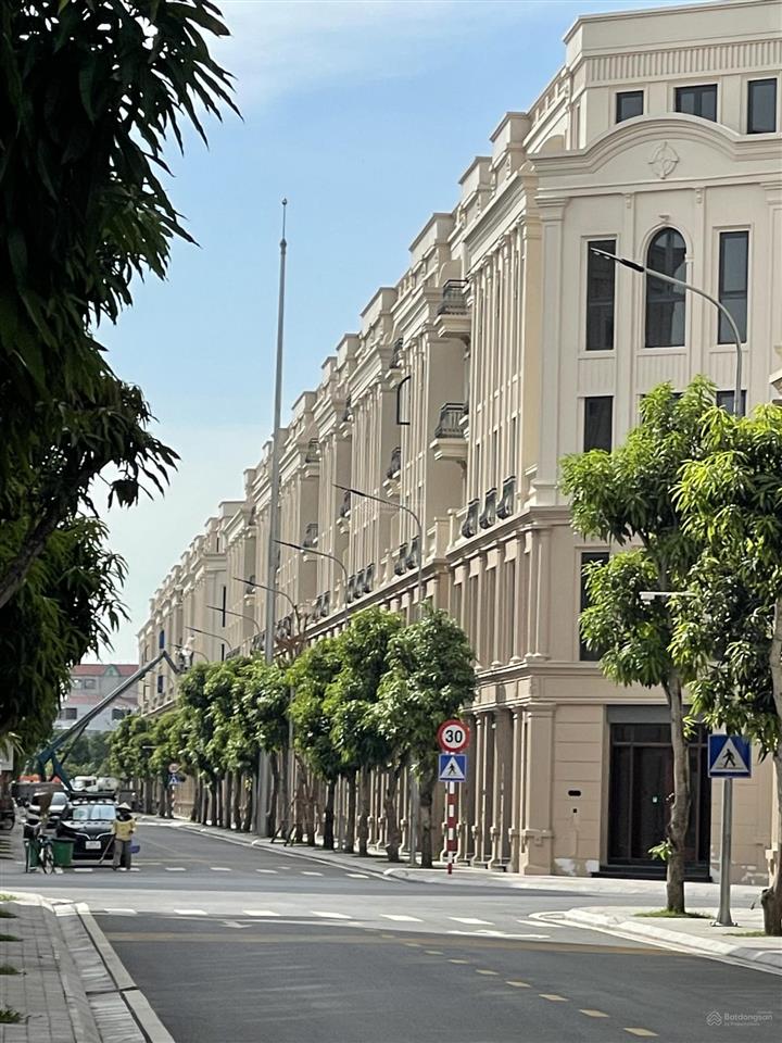Bán biệt thự tại vinhomes global gate, 16,9 tỷ, 63 m2, chính chủ, uy tín