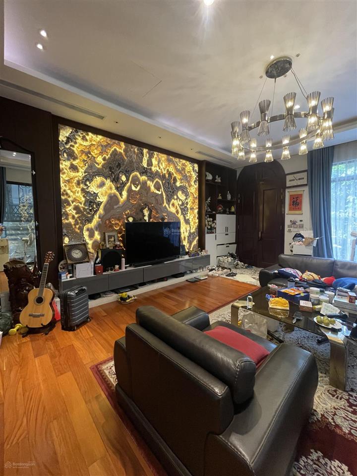 Bán bt vinhomes green bay mễ trì, 99 tỷ, 150m2, 7pn, 6wc, giá tốt hot!