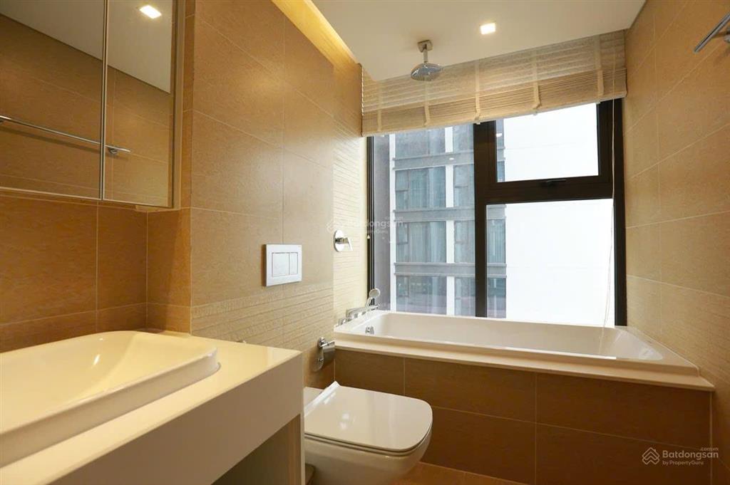 Cho thuê cc đẹp tại vinhomes metropolis  liễu giai, 40 triệu, 146 m2, 4pn, 3wc