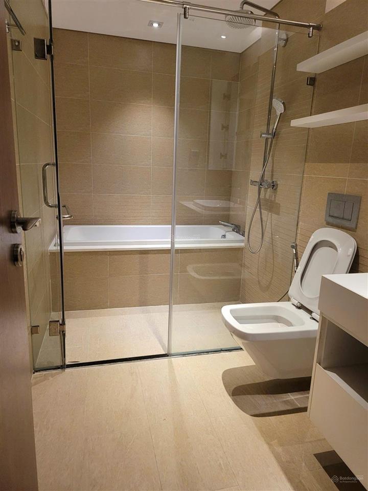 Cho thuê cc đẹp tại vinhomes metropolis  liễu giai, 40 triệu, 146 m2, 4pn, 3wc