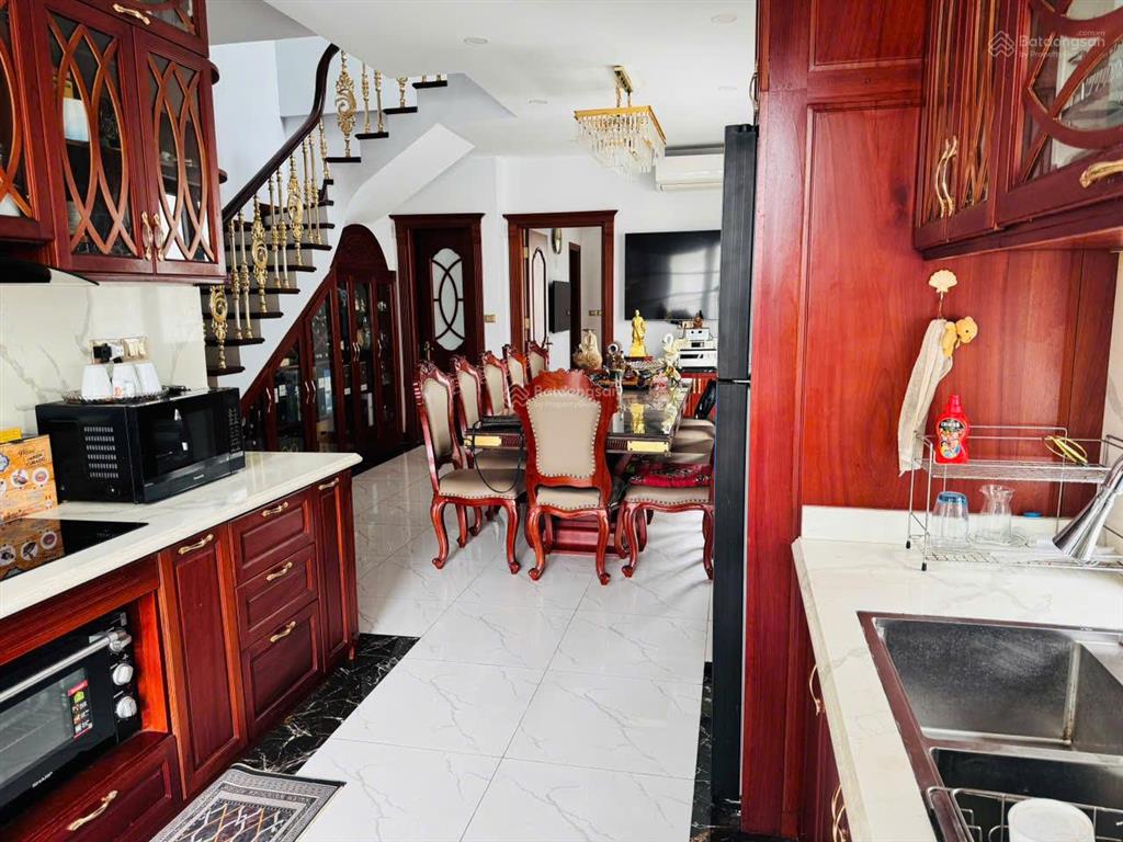 Chính chủ bán biệt thự song lập hải âu 02 full nội thất gỗ tự nhiên giá thu về 35 tỷ