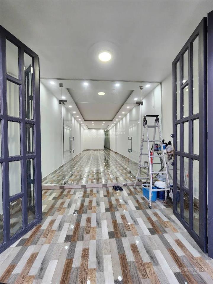 Mặt tiền quốc lộ 50 kinh doanh sầm uất ngày đêm vừa ở vừa khai thác dòng tiền