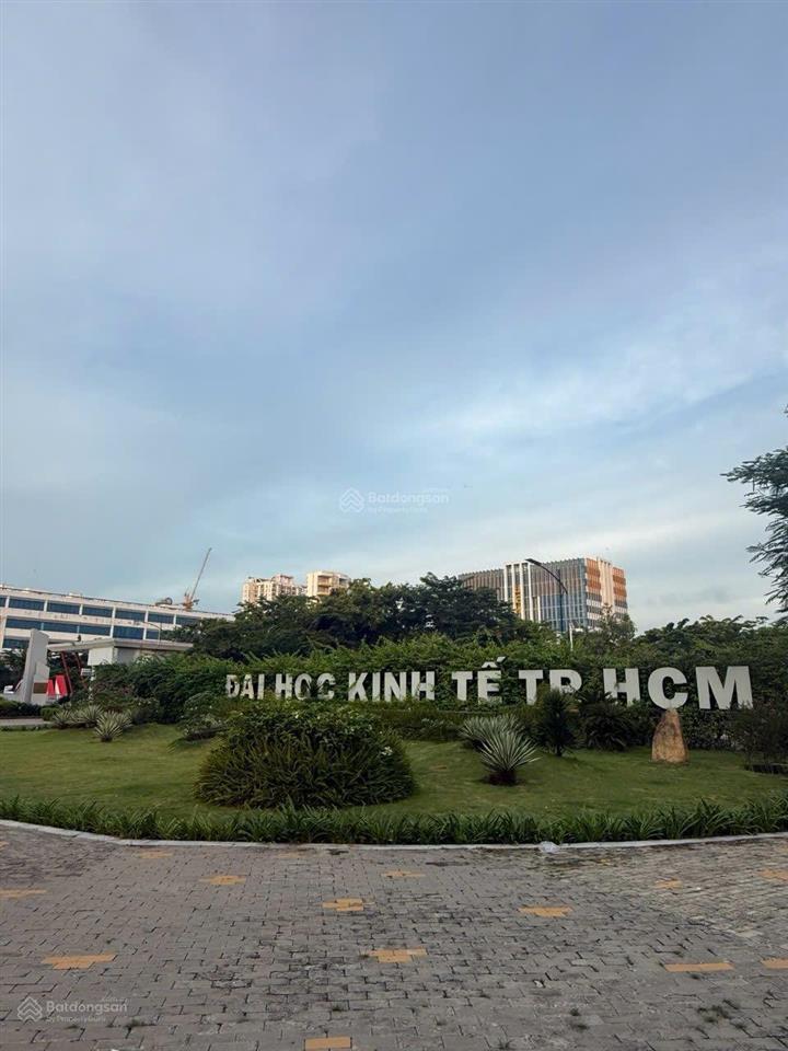 Giảm chảo 1 tỷ  không có căn thư 2 trong khu vực nhà mặt tiền 4 tầng view công viên 7.5t tl