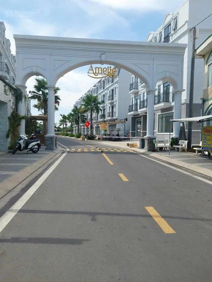 Bán nhà phố 39 đường số 2 (th2.20), amelie villa phú mỹ hưng, 13,6 tỷ, 125,6 m2