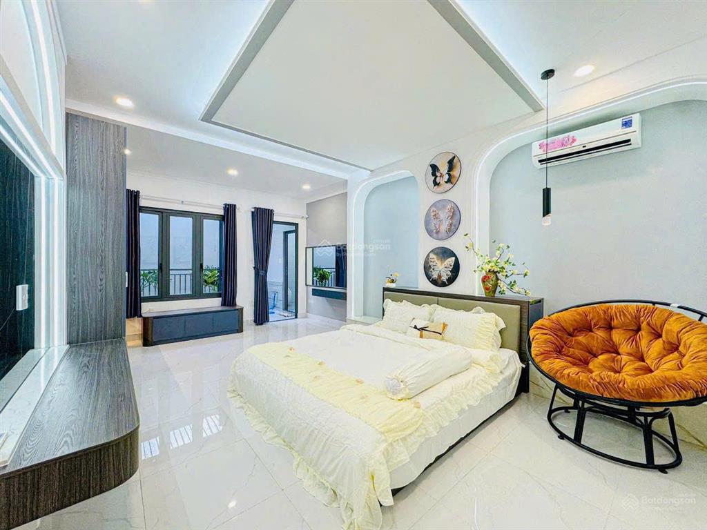 Bán nhà mặt tiền kinh doanh sư vạn hạnh ngay khách sạn windsor quận 5, dt 4x28m, 3 lầu, giá 30 tỷ