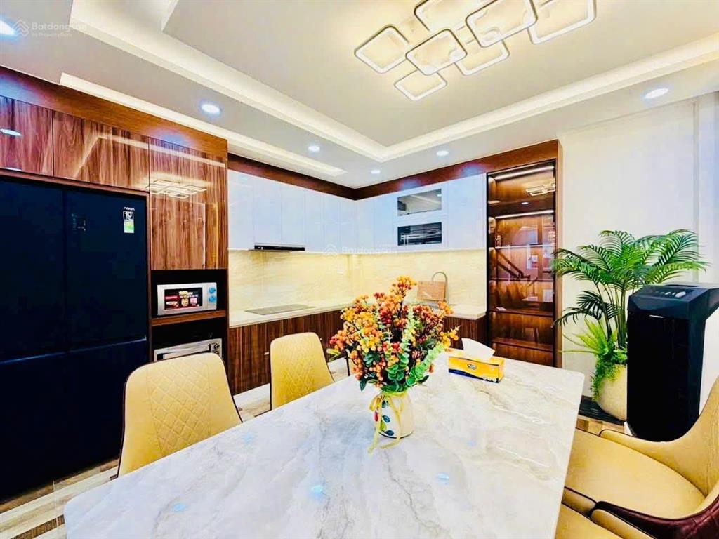Bán nhà mặt tiền kinh doanh ngô gia tự quận 10, dt 3.6x12m, trệt lửng 5 lầu thang máy, giá 17.2 tỷ