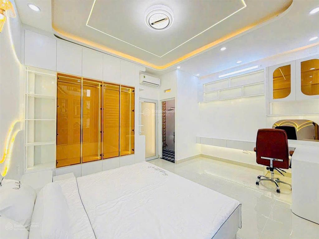 Bán nhà hẻm đẹp cao thắng  điện biên phủ quận 10, dt 3.5x18m, nh 6.5m, cn 76m2, lửng 3l giá 11 tỷ