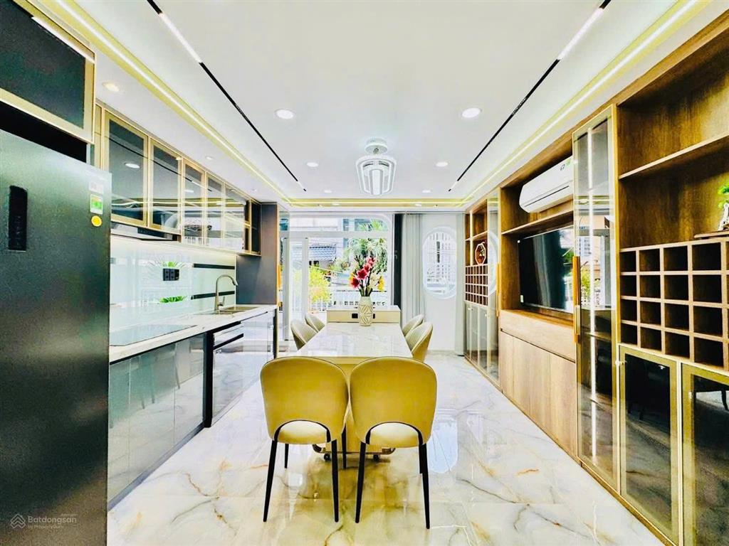 Bán nhà hẻm xe hơi 8m lý thái tổ, phường 10, quận 10, dt 5x20m, nở hậu 5.3m, cn 105m2, giá 14.5 tỷ