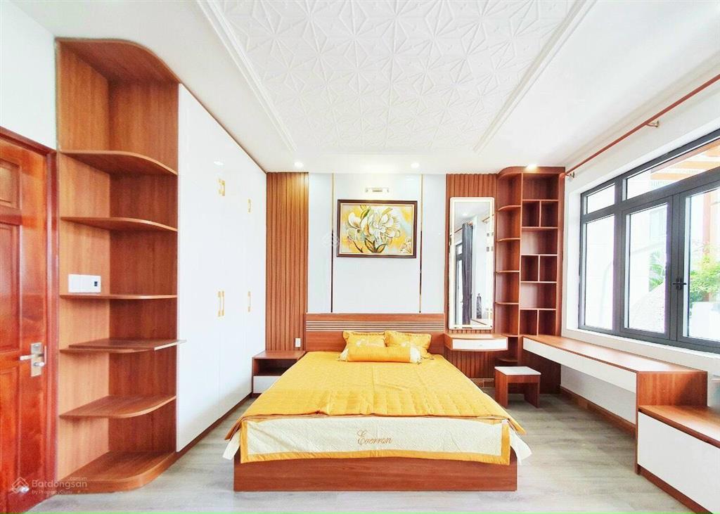 Bán nhà hẻm xe hơi vip 606 rộng 10m đường 3 tháng 2 phường 14 quận 10, dt 4.4x32m, giá 22 tỷ