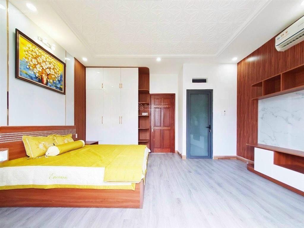 Bán nhà hẻm xe hơi vip 606 rộng 10m đường 3 tháng 2 phường 14 quận 10, dt 4.4x32m, giá 22 tỷ