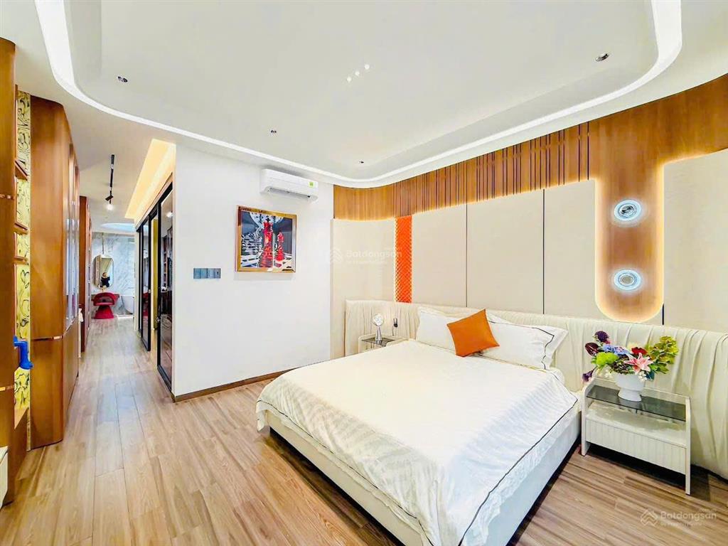 Bán nhà mặt tiền ngay ngã 4 nguyễn trãi  đỗ ngọc thạnh quận 5, dt 4.4x10m, 4 lầu, giá 14.6 tỷ