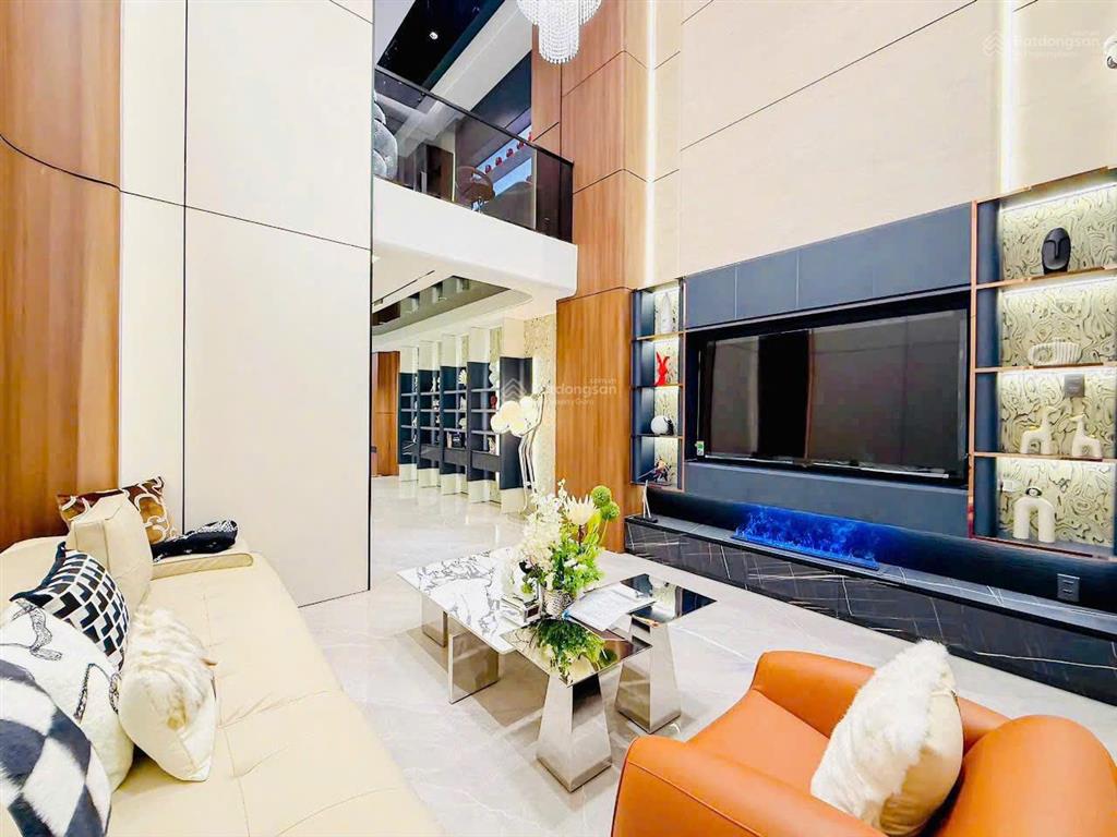 Bán nhà hẻm đẹp 92 đường phạm ngọc thạch gần hồ con rùa quận 3, dt 3.2x13m, giá 10.4 tỷ