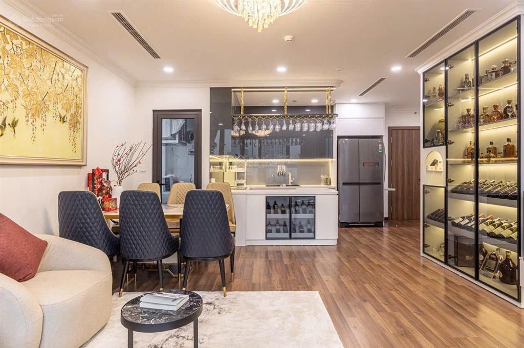 Cho thuê ch center point  cầu giấy 2 pn  nhận nhà ngay  giá siêu tốt