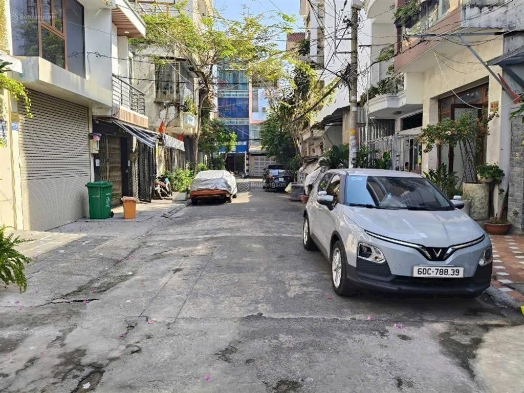 Siêu phẩm tân bình  ngay phan huy ích  gần sân bay  nhà đẹp  có thang máy