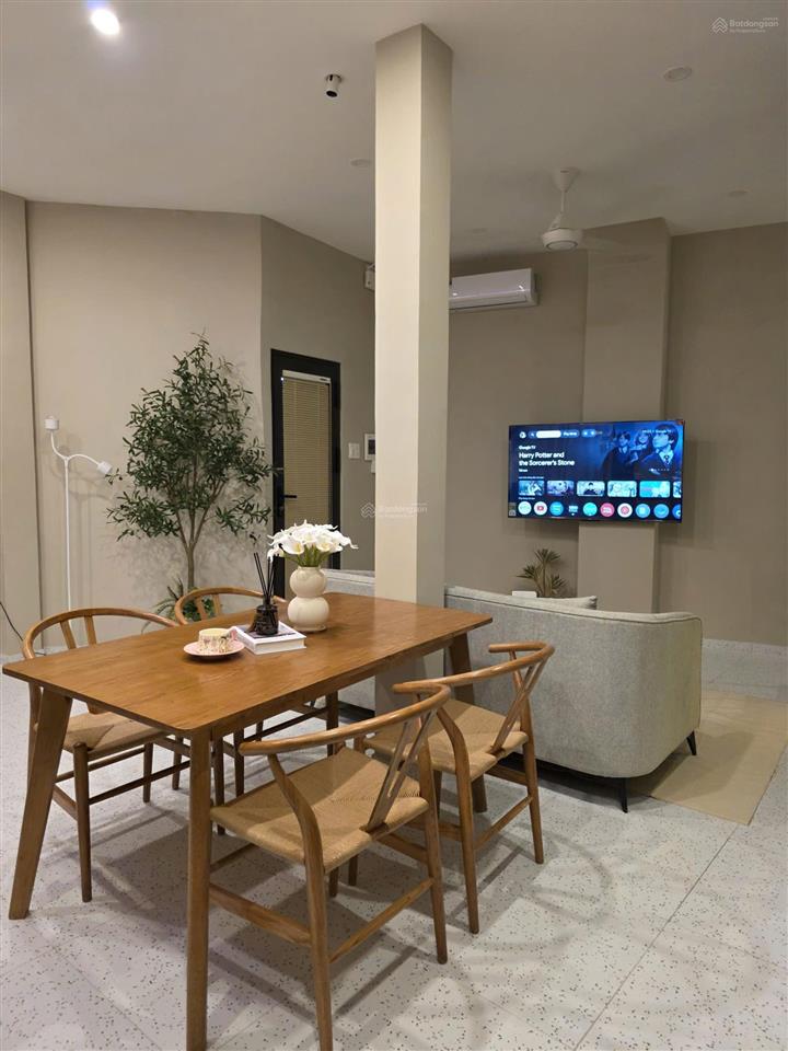 Nhà đẹp 5 tầng đường võ văn tần  phường bàn cờ. góc 2 mặt tiền. đoạn 2 chiều. giá 8,7 tỷ
