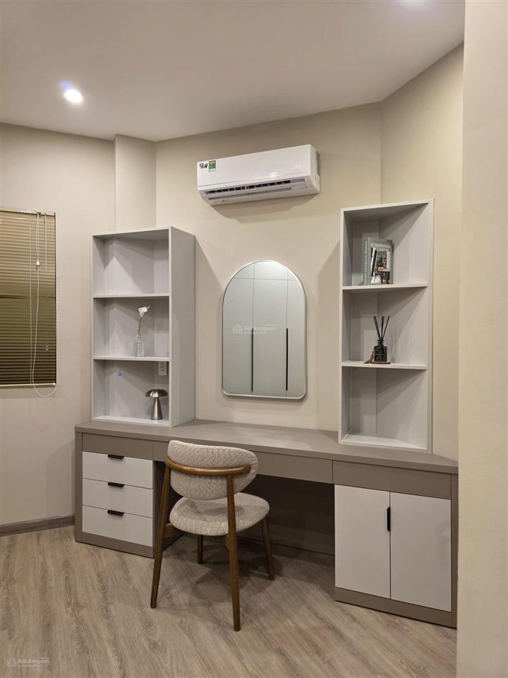 Nhà đẹp 5 tầng đường võ văn tần  phường bàn cờ. góc 2 mặt tiền. đoạn 2 chiều. giá 8,7 tỷ