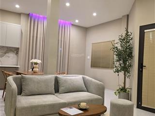 Nhà đẹp 5 tầng đường võ văn tần  phường bàn cờ.góc 2 mặt tiền . đoạn 2 chiều.giá 8,9 tỷ