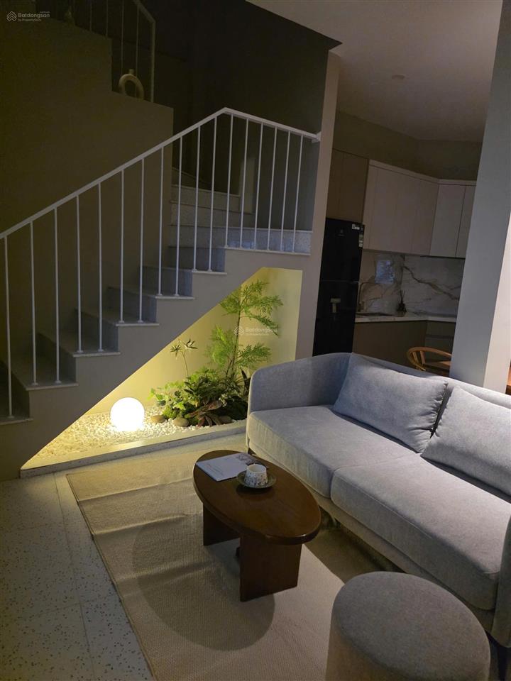 Nhà đẹp 5 tầng đường nguyễn đình chiểu  võ văn tần  phường bàn cờ (quận 3). giá 8,9 tỷ
